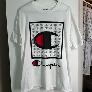Champion T-shirt
